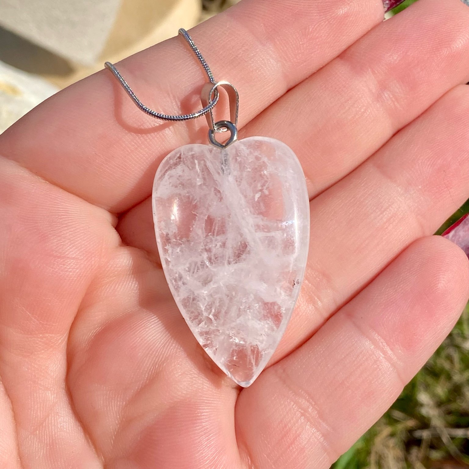 Collier pendentif cœur Cristal de Roche - Clarté & Pureté – Image 7