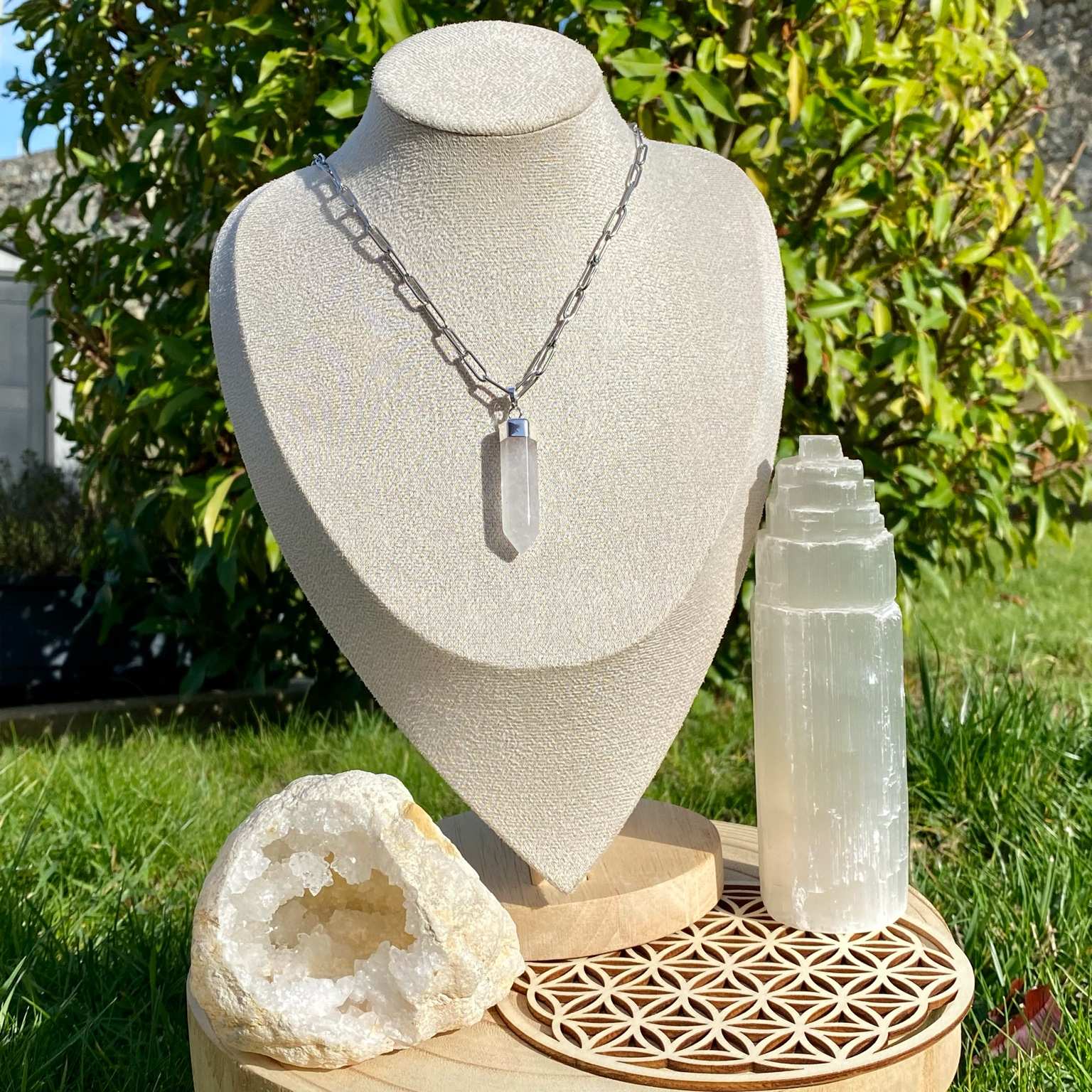 Collier pendentif pointe Cristal de Roche - Lumière & Paix