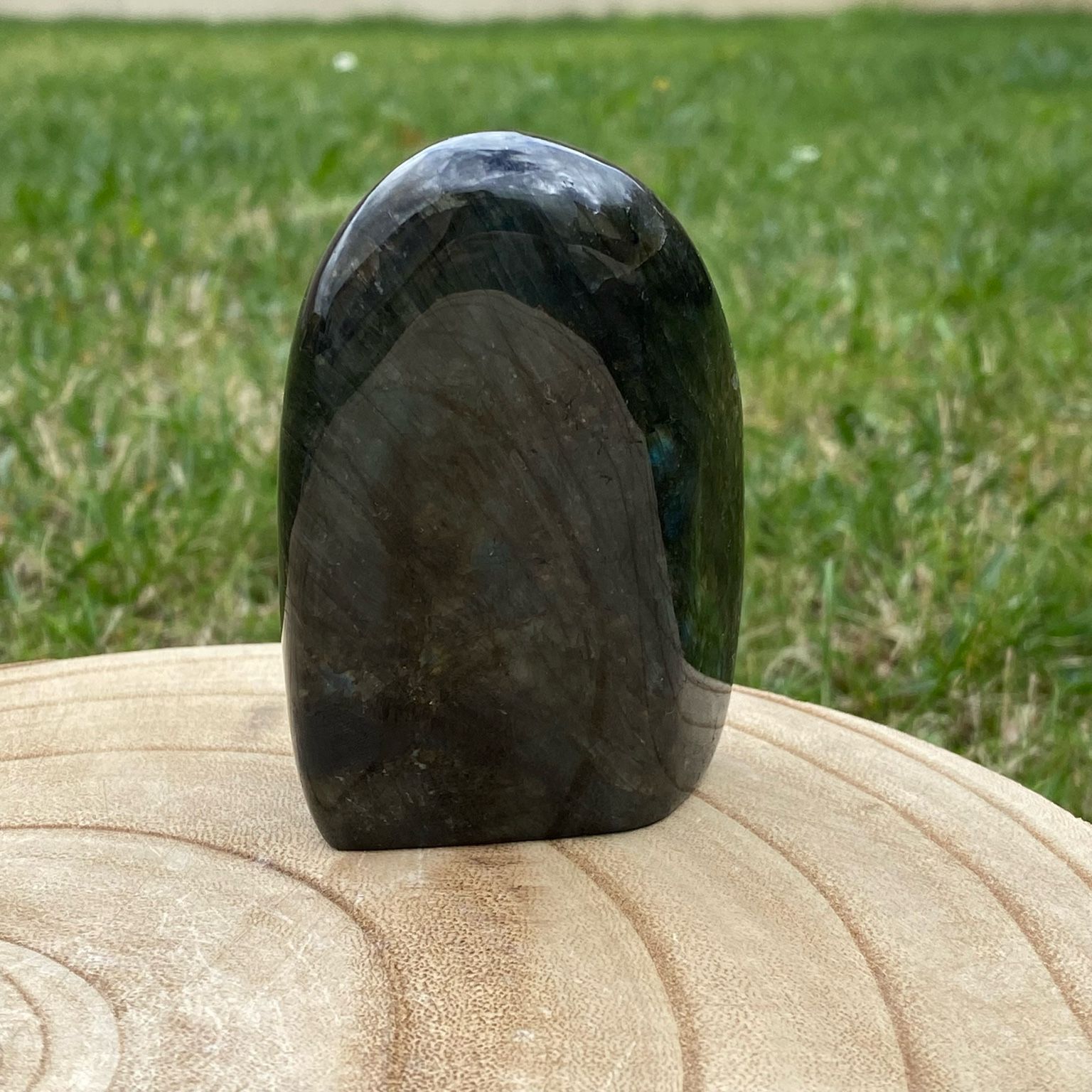 Bloc de labradorite polie - reflets vert doré – Image 4