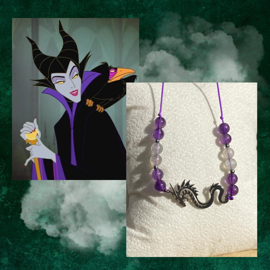 Bracelet Maléfique en améthyste et labradorite avec breloque dragon argentée, bijou mystique en pierres naturelles fait main Les Merveilles by Pauline. Collection inspiré par les Méchants Disney.