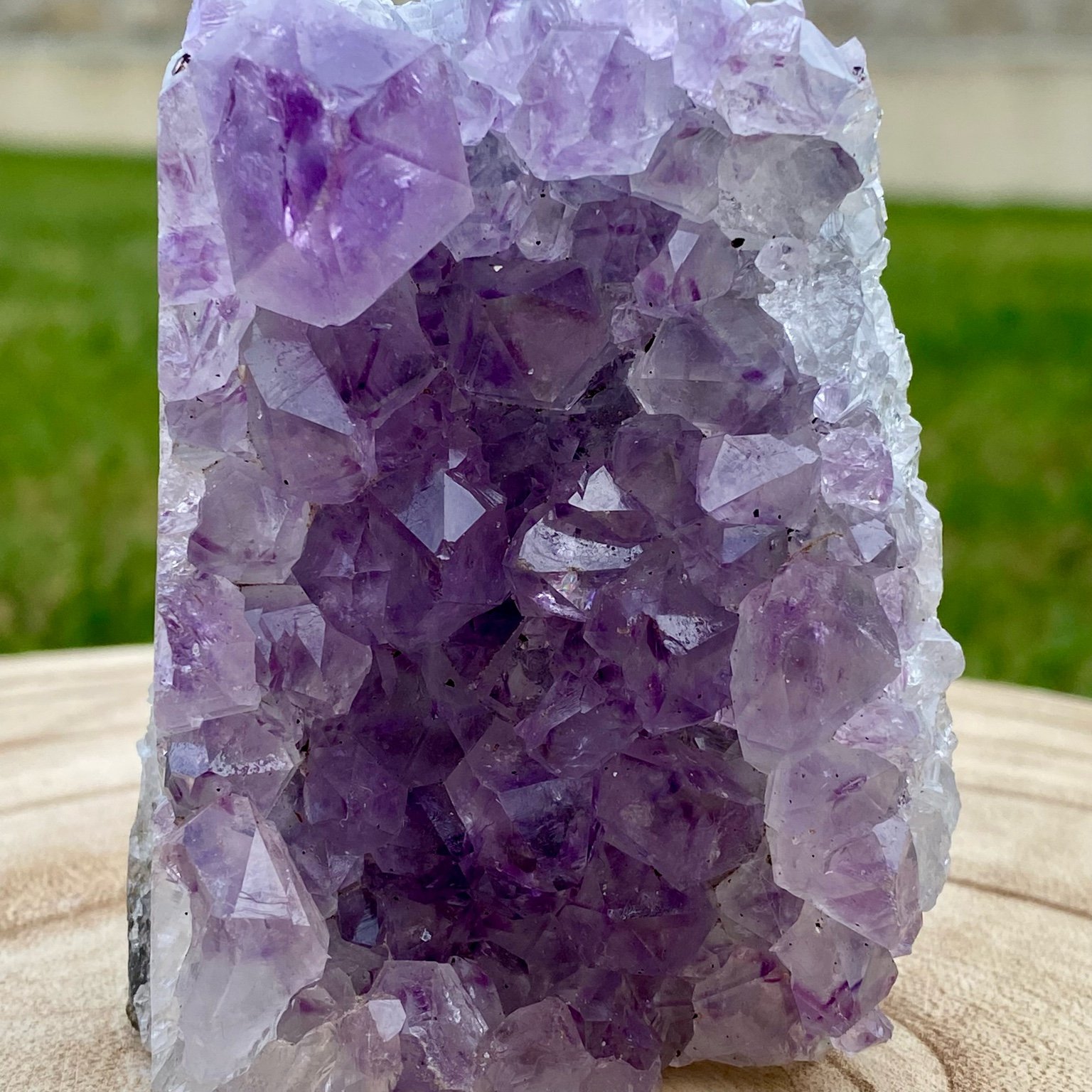 Druse d’améthyste violette naturelle du Brésil – décoration zen et apaisante – Les Merveilles by Pauline