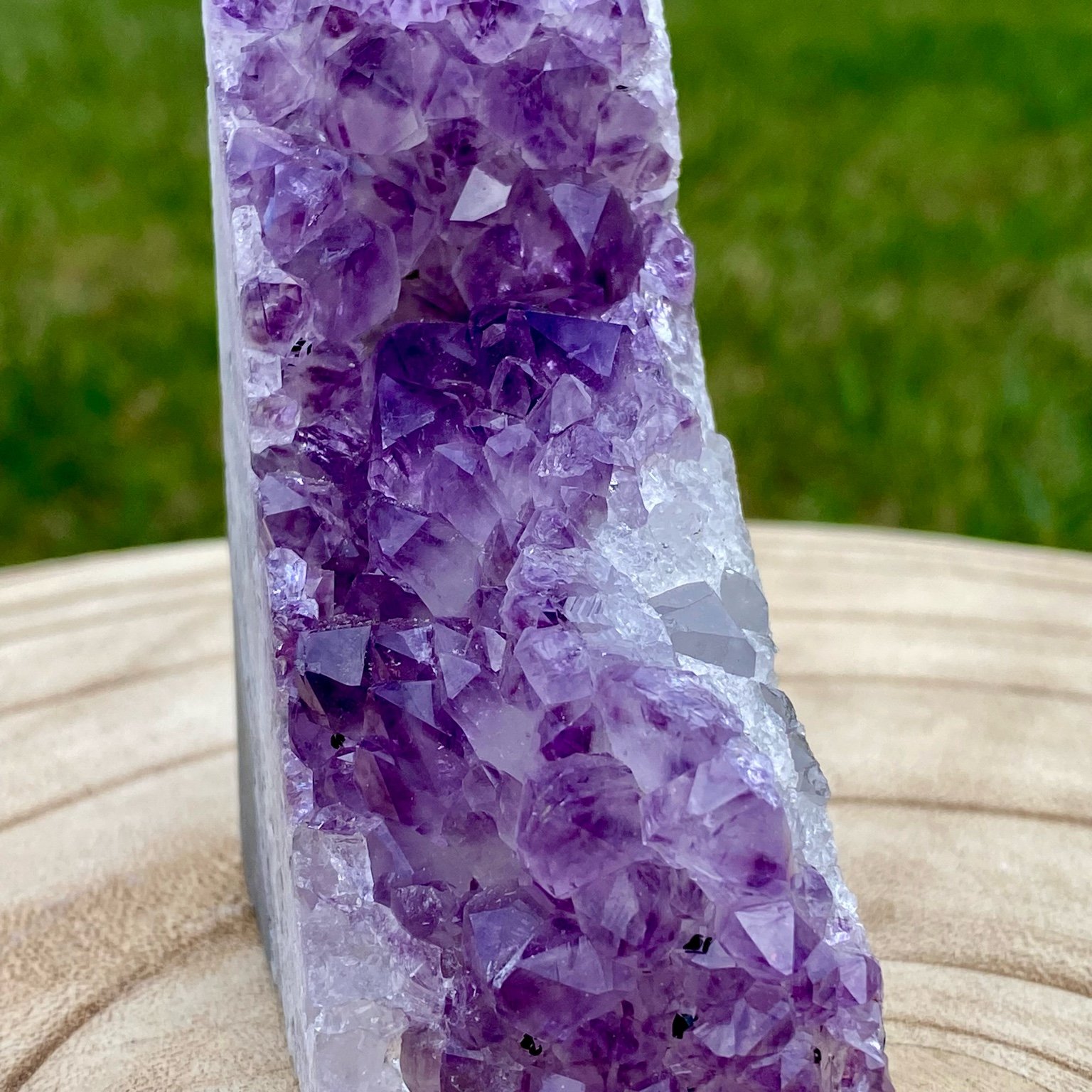 Druse d’améthyste violette naturelle du Brésil – décoration zen et apaisante – Les Merveilles by Pauline