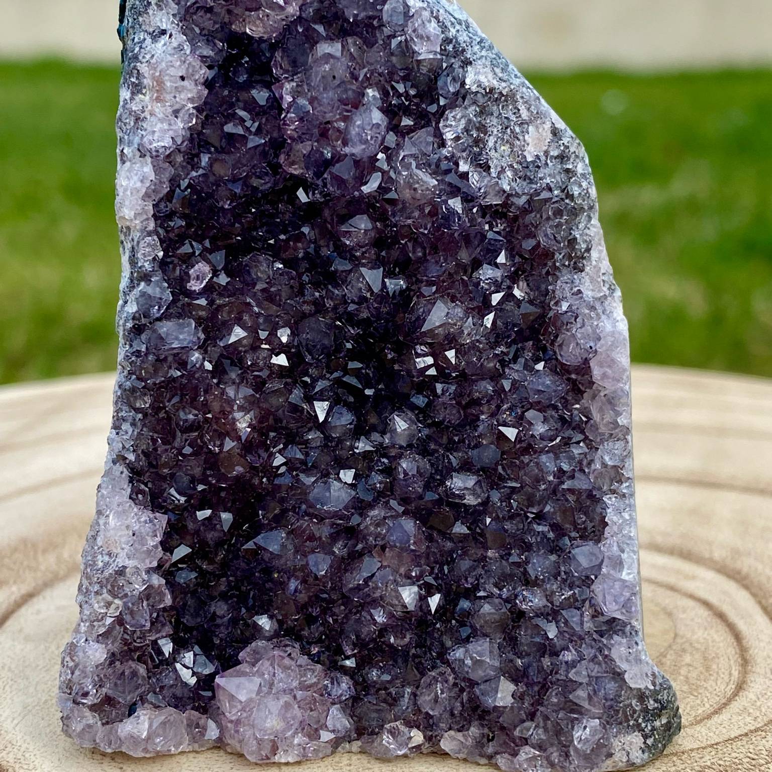 Druse d’améthyste violette naturelle du Brésil – décoration zen et apaisante – Les Merveilles by Pauline