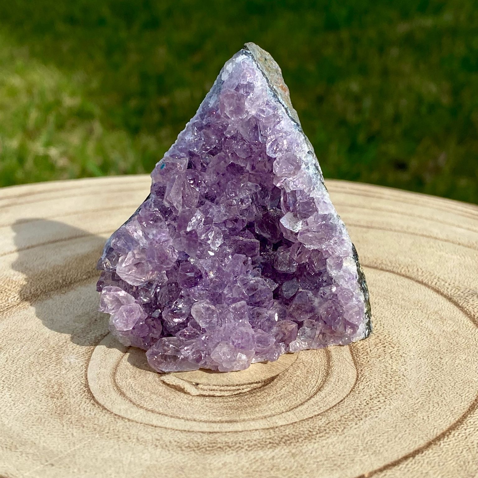 Druse d’améthyste violette naturelle du Brésil – décoration zen et apaisante – Les Merveilles by Pauline