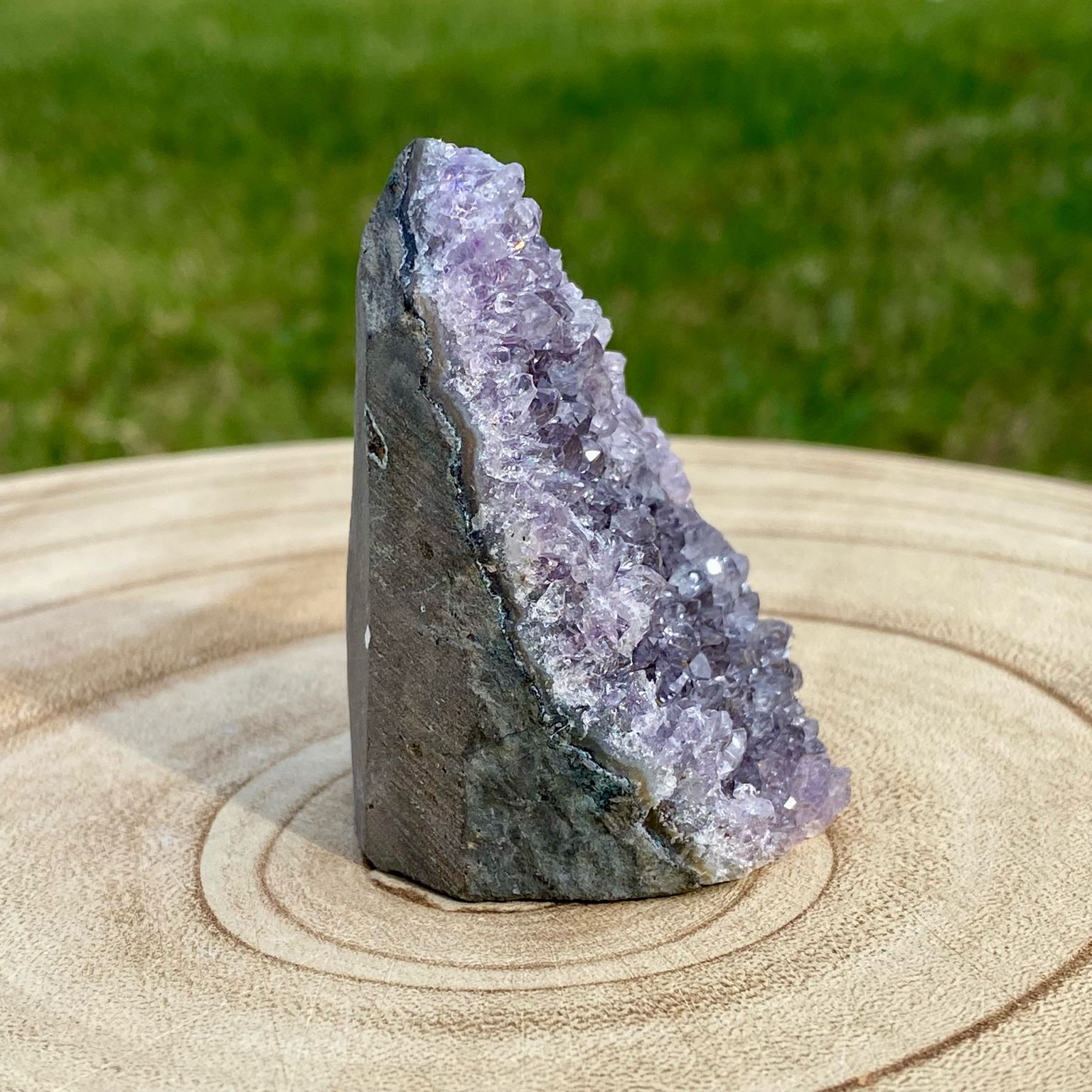 Druse d’améthyste violette naturelle du Brésil – décoration zen et apaisante – Les Merveilles by Pauline