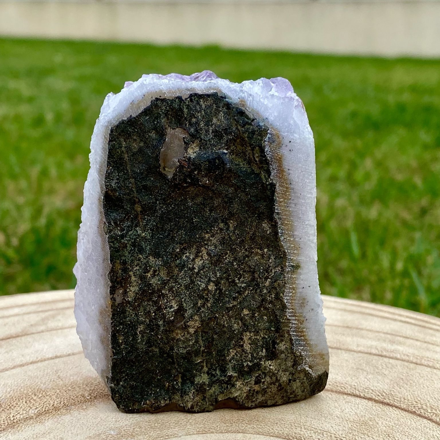 Druse d’améthyste violette naturelle du Brésil – décoration zen et apaisante – Les Merveilles by Pauline