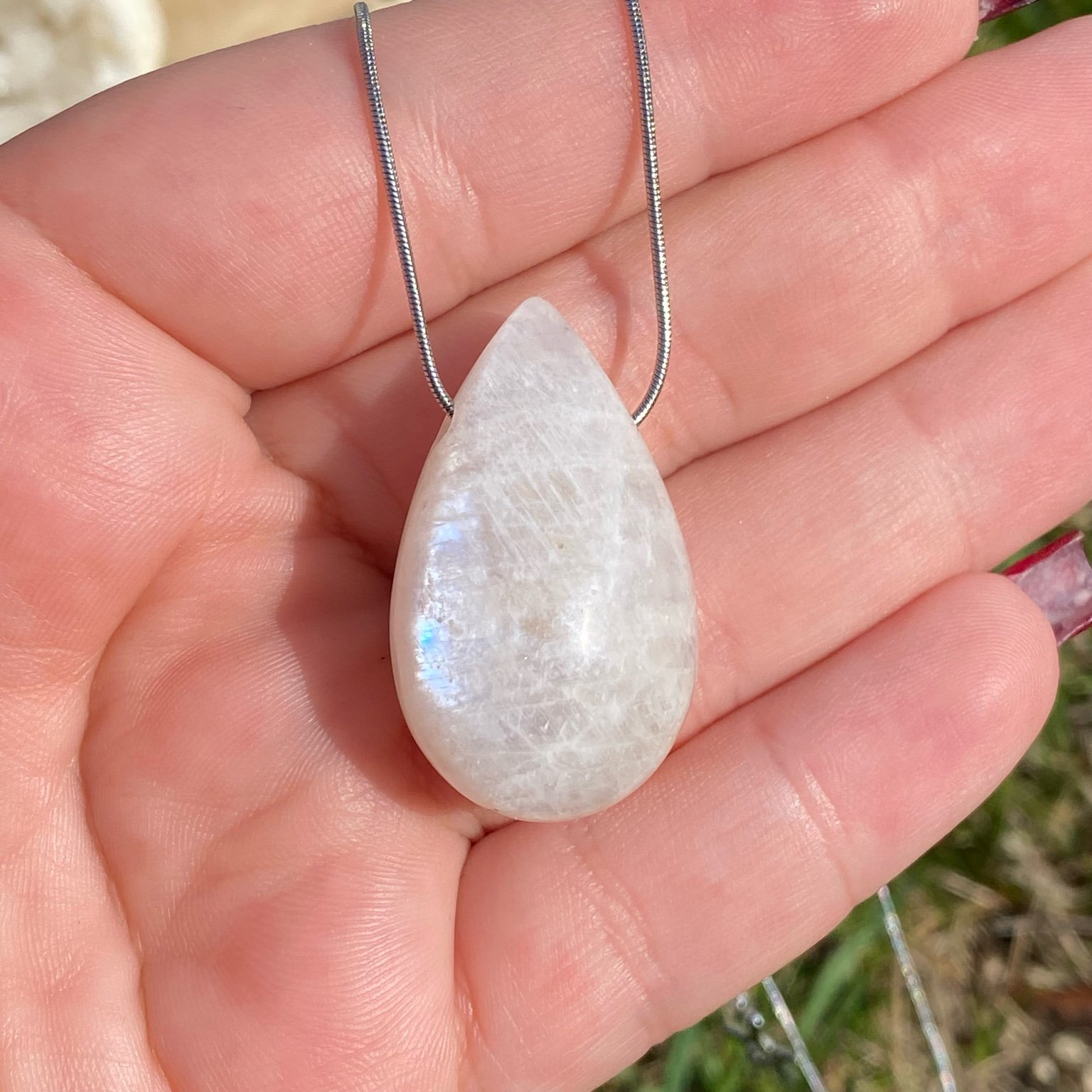 Collier pendentif Pierre de lune - Féminité & Intuition – Image 2